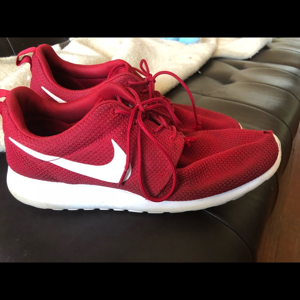 Nike Rose rum men’s size 11